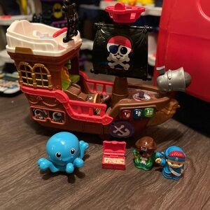 Pirate Adventure Ship Playset with Figures